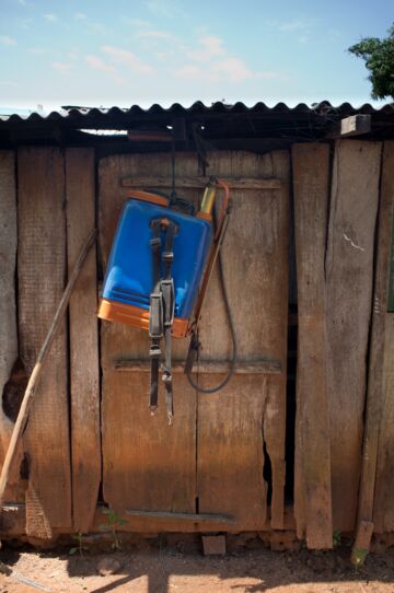 Rückenspritze zum Ausbringen von Pflanzenschutzmitteln in Paraguay. © Frederik Oberthuer, GIZ