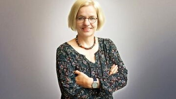 (c) Dennis Williamson